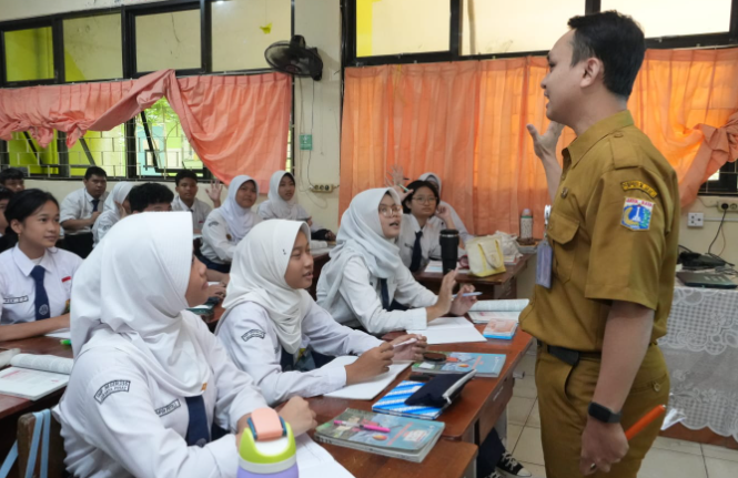 Sekitar 230 Ribu Guru PPPK Paruh Waktu Disiapkan Beralih Penuh Waktu pada 2027